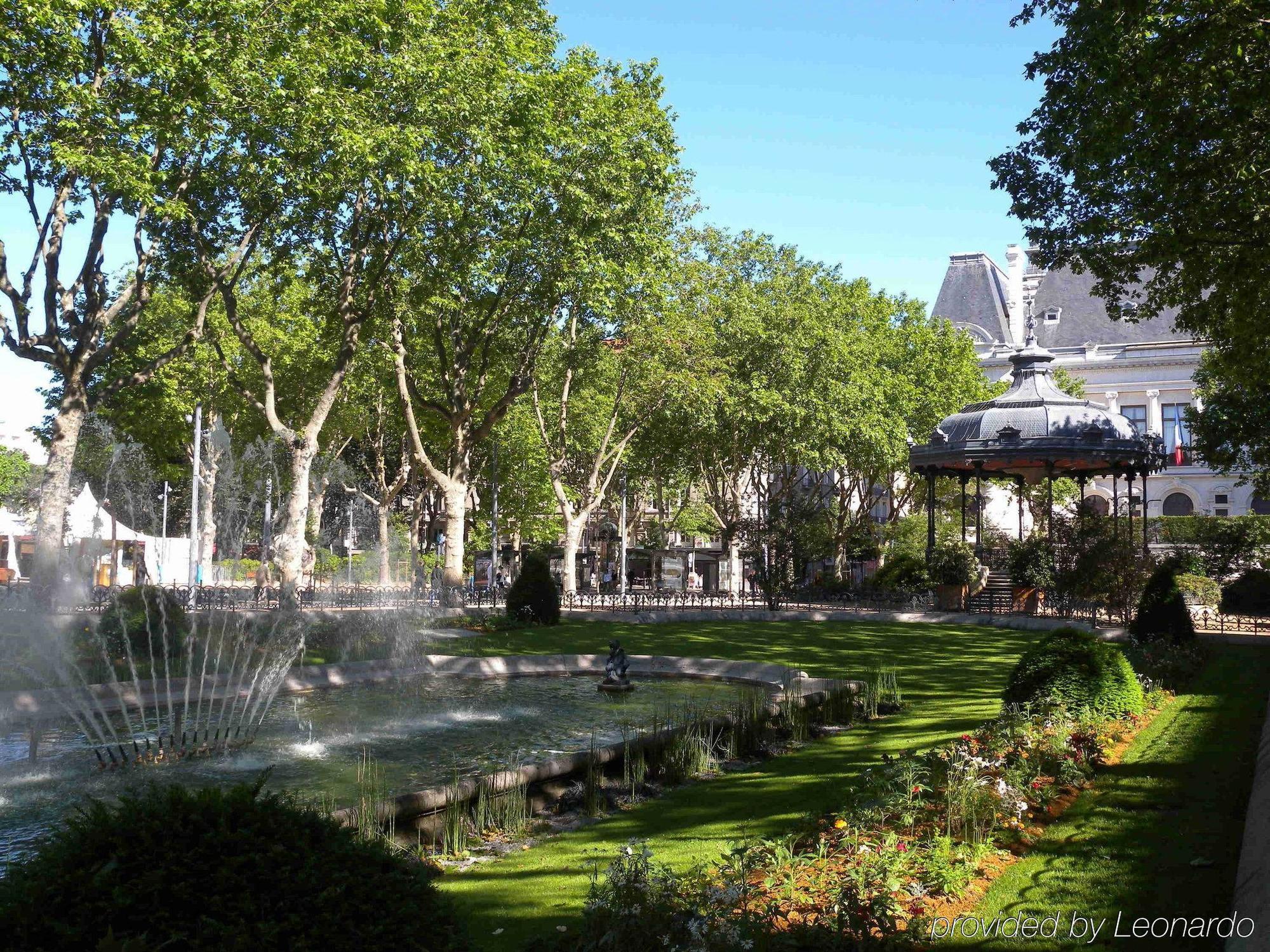 Mercure Saint Etienne Parc De L'Europe Extérieur photo